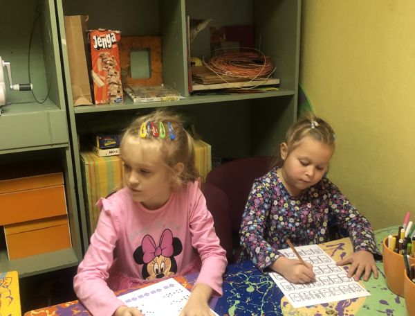 C8092B52-DFE4-4F79-88F5-C0730307FEE8