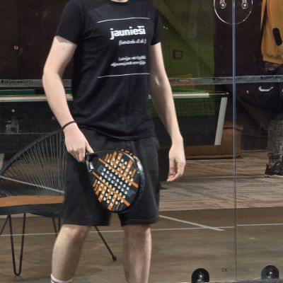 Kluba jaunieši sporto Kvartālā 86