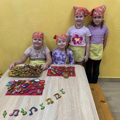 Muzikālā piparkūku darbnīca