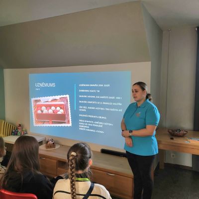  Jēkabpils novada Bērnu un jauniešu centra izglītojošā ekskursija uz Skrīveriem